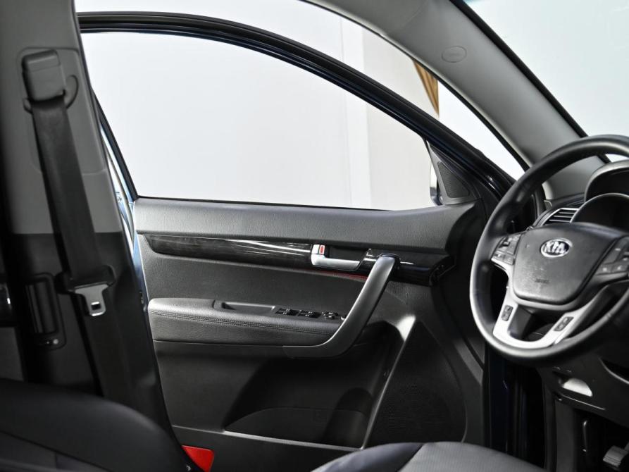 Kia Sorento II Рестайлинг Москва  - изображение 12