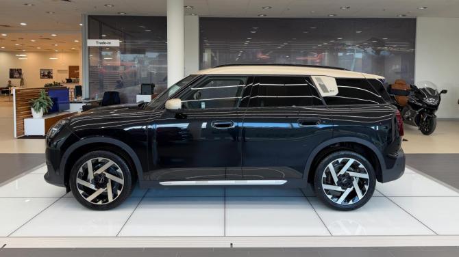 Mini Countryman III с пробегом 2026 года, цена 6 790 000 рублей, 10 км, внедорожник, Автокод Объявления