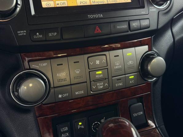 Toyota Highlander II (XU40) Рестайлинг с пробегом 2011 года, цена 2 100 000 рублей, 211897 км, внедорожник, Автокод Объявления
