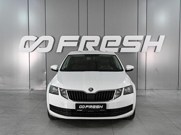 Skoda Octavia III (A7) Рестайлинг с пробегом 2017 года, цена 1 919 000 рублей, 108539 км, лифтбек, Автокод Объявления