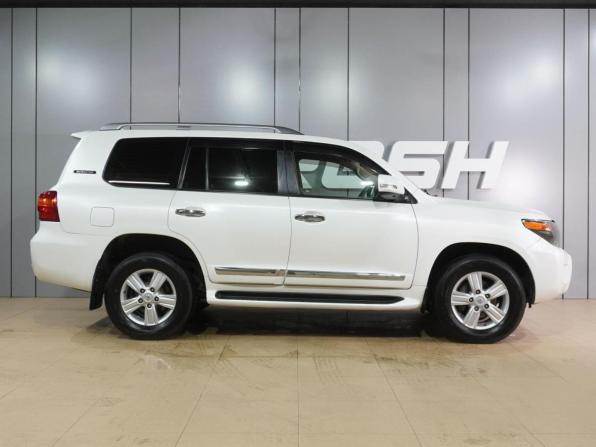 Toyota Land Cruiser 200 Series Рестайлинг 1 с пробегом 2014 года, цена 4 449 000 рублей, 265829 км, внедорожник, Автокод Объявления