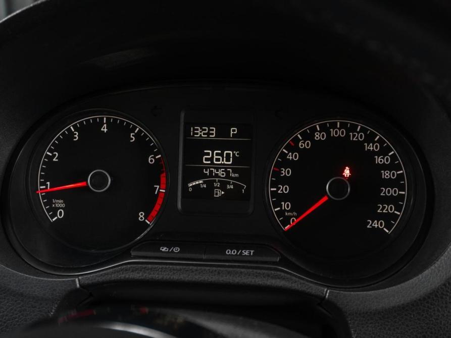 Volkswagen Polo V Рестайлинг Тюмень  - изображение 14