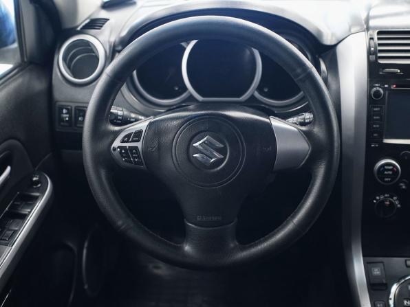 Suzuki Grand Vitara II Рестайлинг с пробегом 2010 года, цена 888 000 рублей, 293255 км, внедорожник, Автокод Объявления