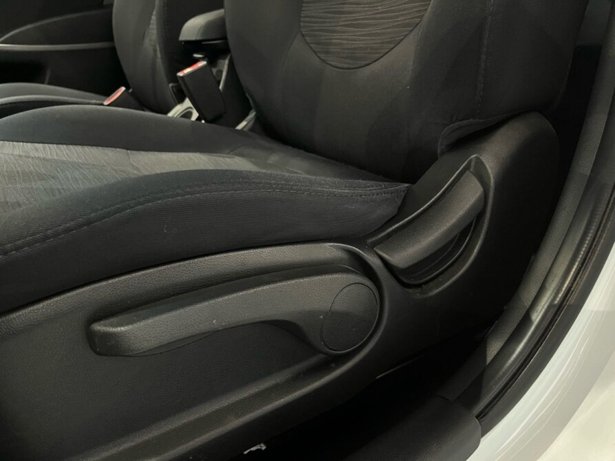 Hyundai Solaris I Рестайлинг Москва  - изображение 16
