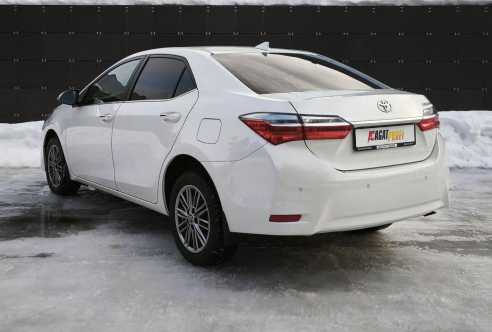 Toyota Corolla XI (E160 E170 E180) Рестайлинг 1 Сыктывкар  - изображение 9