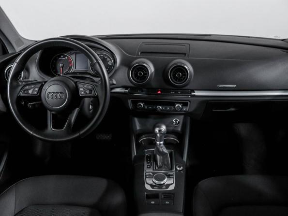 Audi A3 III (8V) Рестайлинг с пробегом 2020 года, цена 2 075 000 рублей, 45699 км, седан, Автокод Объявления