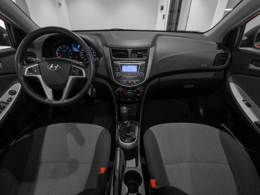 Hyundai Solaris I Москва  - изображение 8