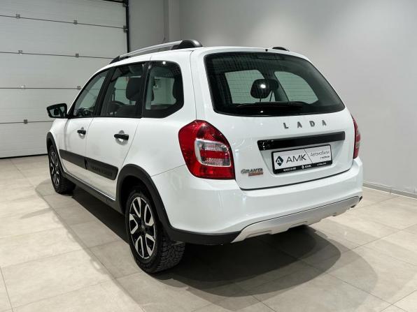 Lada (ВАЗ) Granta I Рестайлинг с пробегом 2024 года, цена 909 898 рублей, 6008 км, универсал, Автокод Объявления