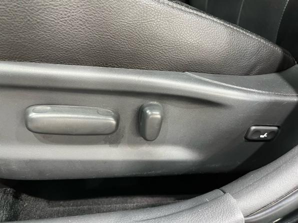 Toyota Camry VI (XV40) Рестайлинг с пробегом 2011 года, цена 1 099 000 рублей, 278627 км, седан, Автокод Объявления