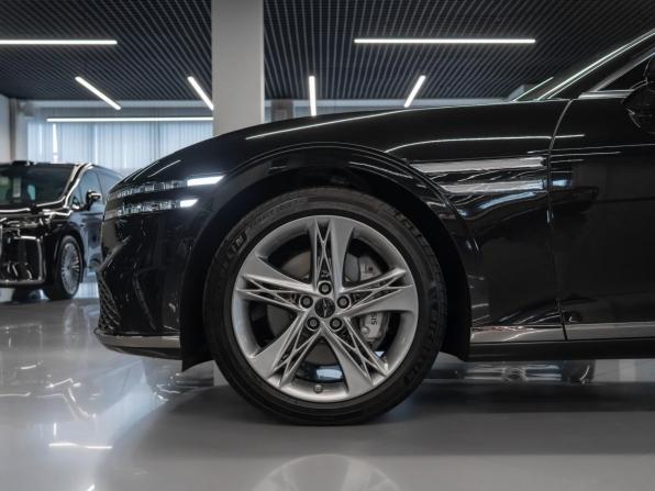 Genesis G90 II с пробегом 2024 года, цена 9 350 000 рублей, 16650 км, седан, Автокод Объявления