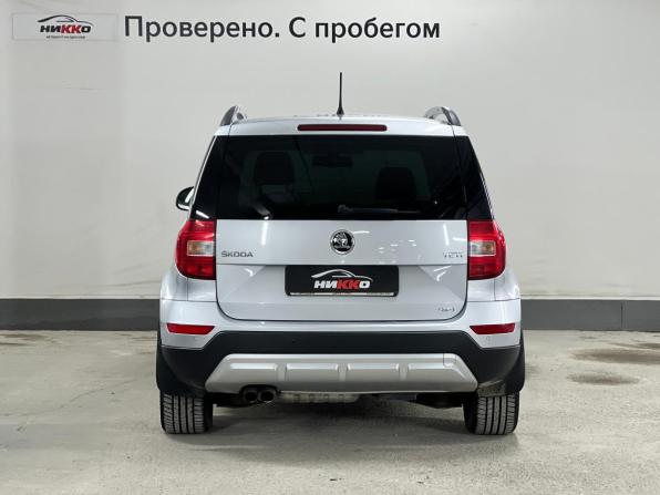Skoda Yeti I Рестайлинг с пробегом 2015 года, цена 1 140 000 рублей, 241785 км, внедорожник, Автокод Объявления