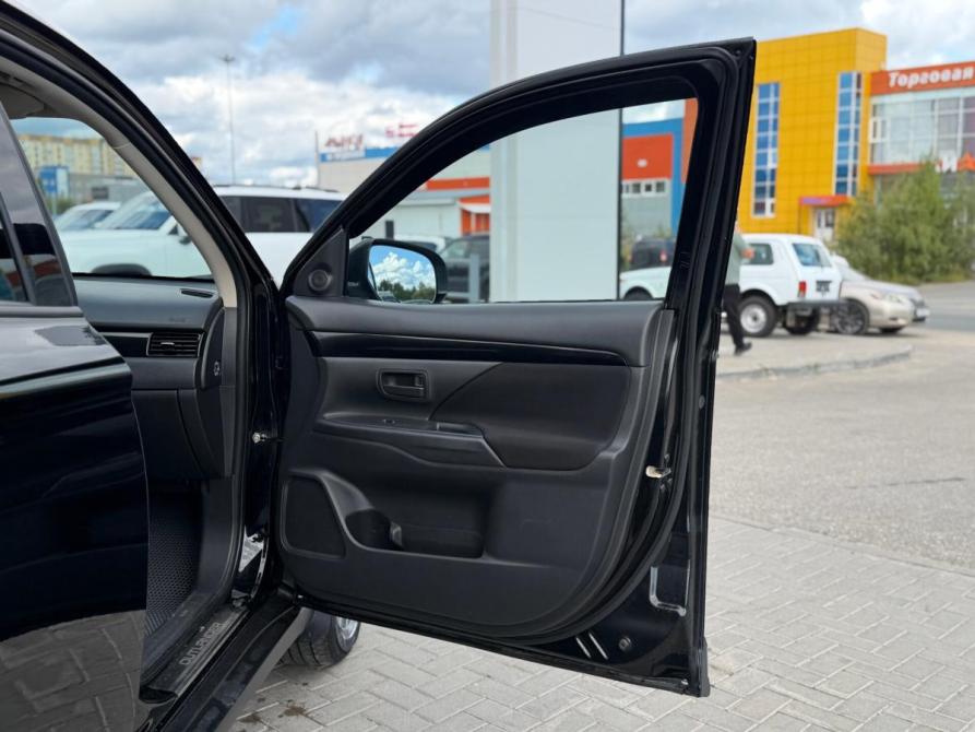 Mitsubishi Outlander III Рестайлинг 3 Сыктывкар  - изображение 8