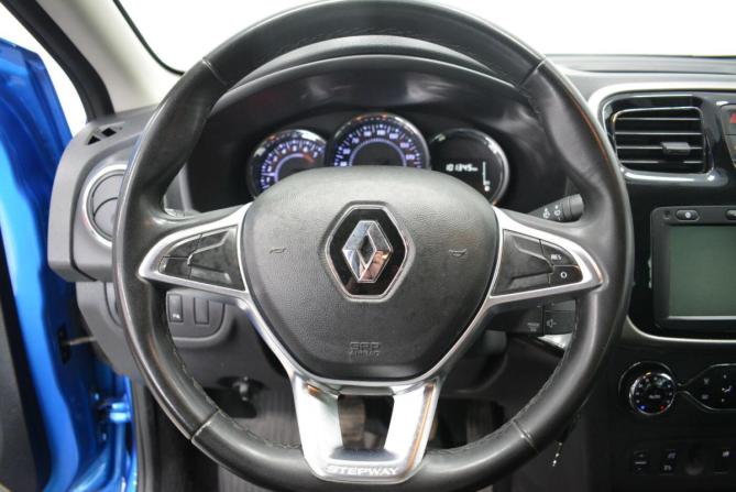 Renault Logan II Рестайлинг с пробегом 2020 года, цена 1 199 000 рублей, 101000 км, седан, Автокод Объявления