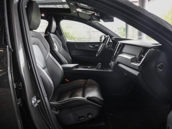 Volvo XC60 II с пробегом 2019 года, цена 3 599 000 рублей, 119299 км, внедорожник, Автокод Объявления