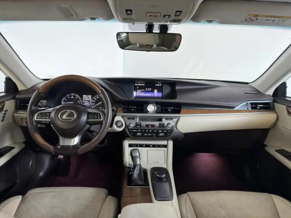 Lexus ES VI Рестайлинг с пробегом 2017 года, цена 2 199 000 рублей, 209839 км, седан, Автокод Объявления