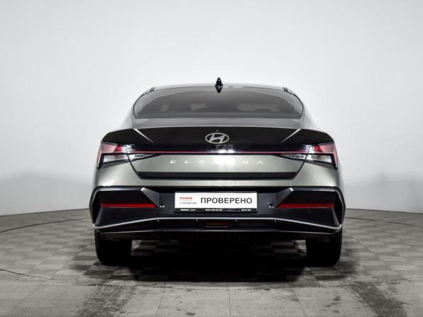 Hyundai Elantra VII (CN7) Рестайлинг с пробегом 2024 года, цена 2 098 960 рублей, 39485 км, седан, Автокод Объявления