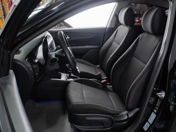 Kia Rio IV Рестайлинг с пробегом 2022 года, цена 1 559 000 рублей, 137214 км, седан, Автокод Объявления