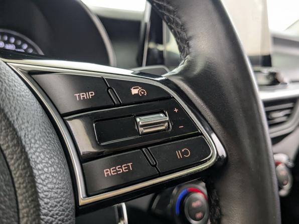 Kia Cerato IV Рестайлинг с пробегом 2022 года, цена 2 040 000 рублей, 62530 км, седан, Автокод Объявления