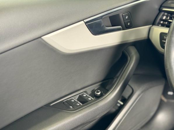 Audi A4 V (B9) Рестайлинг с пробегом 2020 года, цена 1 870 000 рублей, 195676 км, седан, Автокод Объявления