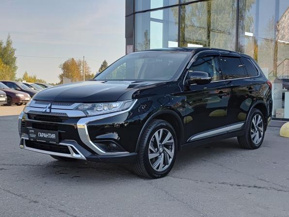 Mitsubishi Outlander III Рестайлинг 3 с пробегом 2021 года, цена 2 730 000 рублей, 58358 км, внедорожник, Автокод Объявления