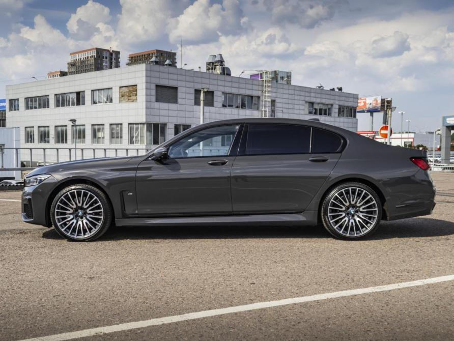 BMW 7 серии VI (G11/G12) Рестайлинг Москва  - изображение 8