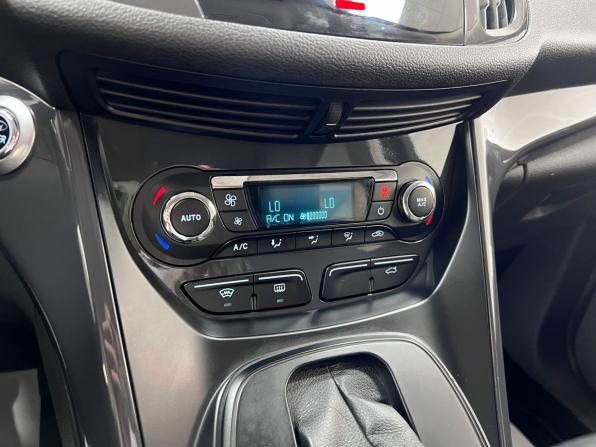Ford Kuga II с пробегом 2013 года, цена 1 345 000 рублей, 140883 км, внедорожник, Автокод Объявления