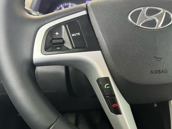 Hyundai Solaris I Рестайлинг с пробегом 2016 года, цена 1 049 000 рублей, 136000 км, седан, Автокод Объявления