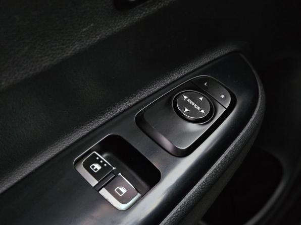 Kia Rio IV Рестайлинг с пробегом 2021 года, цена 1 369 000 рублей, 90000 км, седан, Автокод Объявления