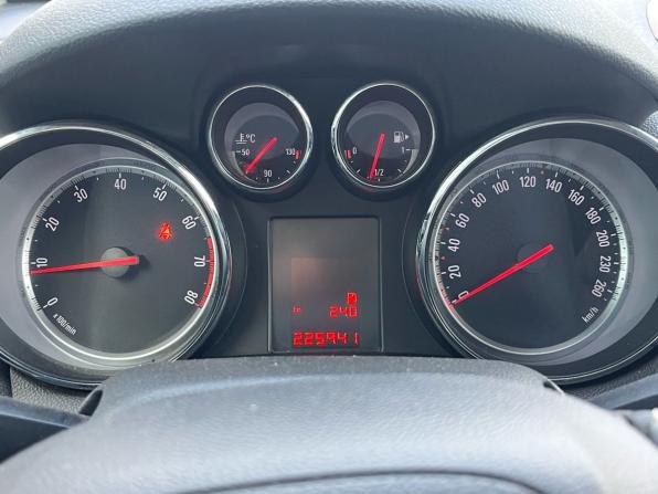 Opel Mokka I с пробегом 2014 года, цена 850 000 рублей, 225831 км, внедорожник, Автокод Объявления