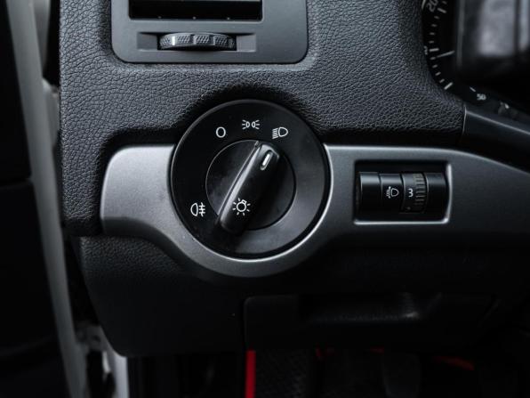 Skoda Octavia II (A5) Рестайлинг с пробегом 2011 года, цена 999 000 рублей, 221375 км, лифтбек, Автокод Объявления