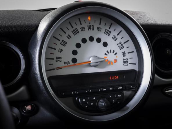 Mini Hatch II (R56) Рестайлинг с пробегом 2012 года, цена 887 000 рублей, 217060 км, хэтчбек, Автокод Объявления