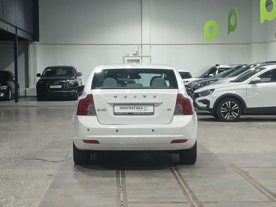 Volvo S40 II Рестайлинг Санкт-Петербург  - изображение 5