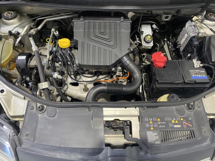 Renault Logan II Рестайлинг Курск  - изображение 16