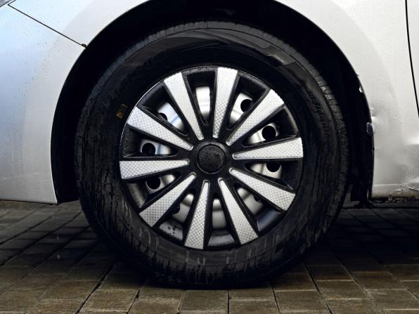 Hyundai Solaris II с пробегом 2018 года, цена 1 315 000 рублей, 135452 км, седан, Автокод Объявления