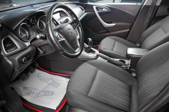 Opel Astra H Рестайлинг с пробегом 2010 года, цена 579 000 рублей, 228051 км, хэтчбек, Автокод Объявления