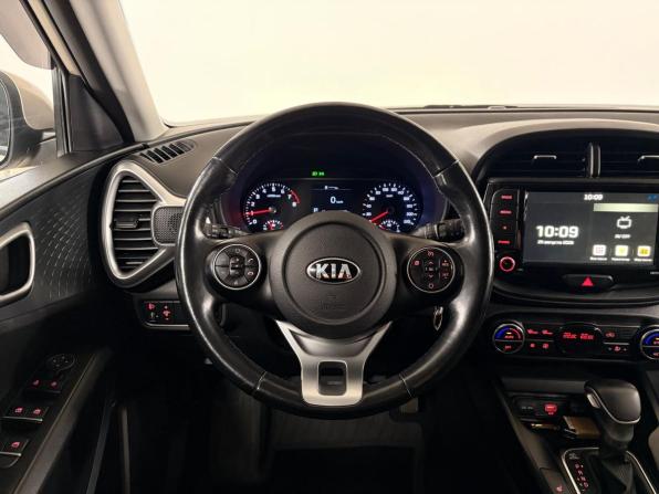 Kia Soul III с пробегом 2021 года, цена 1 999 000 рублей, 63159 км, хэтчбек, Автокод Объявления