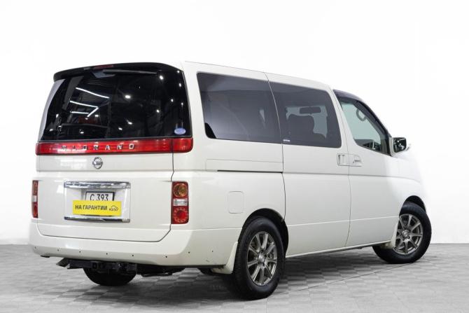 Nissan Elgrand II (E51) с пробегом 2005 года, цена 1 499 000 рублей, 170000 км, минивэн, Автокод Объявления
