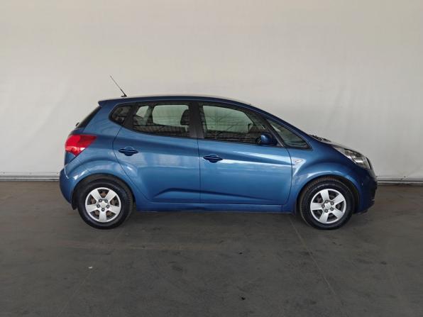 Kia Venga I с пробегом 2012 года, цена 945 000 рублей, 92700 км, компактвэн, Автокод Объявления
