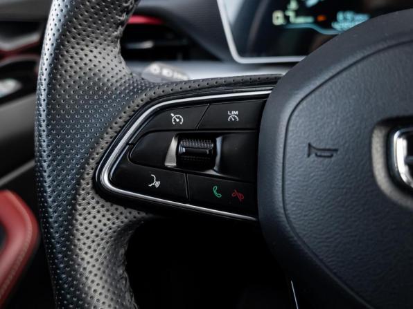 Geely Coolray I Рестайлинг с пробегом 2024 года, цена 2 049 000 рублей, 42850 км, внедорожник, Автокод Объявления