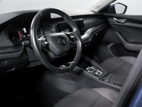 Skoda Octavia IV (A8) с пробегом 2020 года, цена 2 290 000 рублей, 94676 км, лифтбек, Автокод Объявления