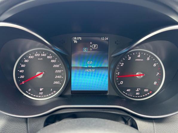 Mercedes-Benz C-Класс IV (W205) Рестайлинг с пробегом 2019 года, цена 2 150 000 рублей, 142518 км, седан, Автокод Объявления