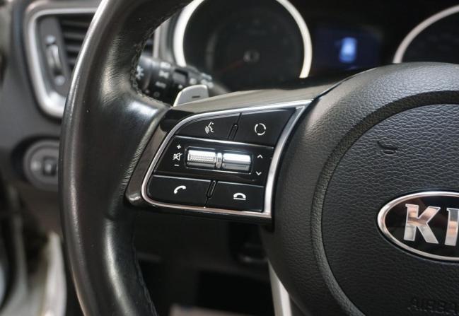 Kia Ceed III с пробегом 2019 года, цена 1 470 000 рублей, 231000 км, универсал, Автокод Объявления