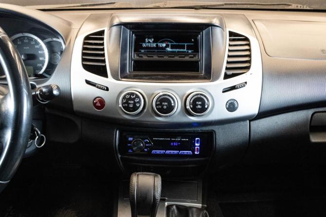 Mitsubishi L200 IV Рестайлинг с пробегом 2014 года, цена 1 759 000 рублей, 177153 км, пикап, Автокод Объявления
