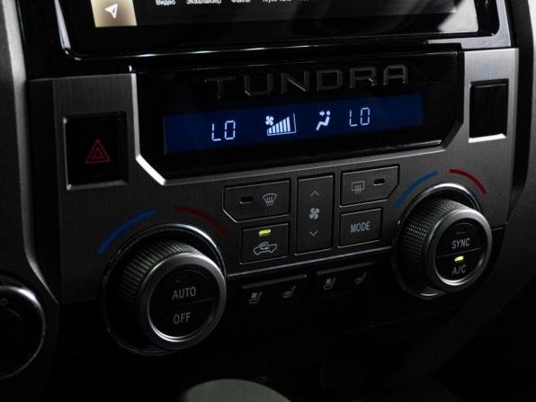 Toyota Tundra II Рестайлинг с пробегом 2018 года, цена 7 099 000 рублей, 123449 км, offers.body_type.unknown, Автокод Объявления