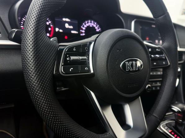 Kia Optima IV Рестайлинг с пробегом 2019 года, цена 1 949 999 рублей, 169000 км, седан, Автокод Объявления