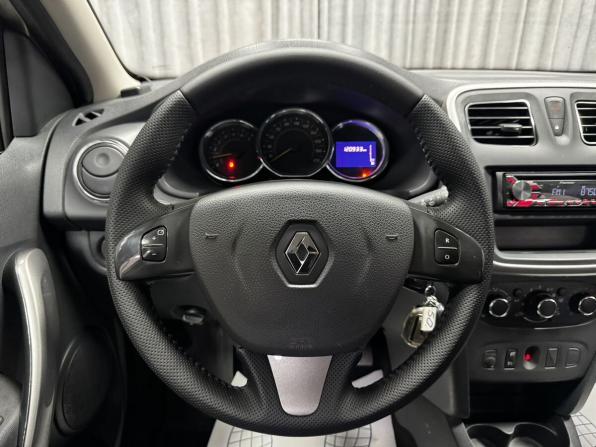 Renault Sandero II с пробегом 2017 года, цена 915 000 рублей, 120933 км, хэтчбек, Автокод Объявления