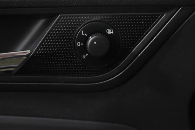 Skoda Rapid I Рестайлинг с пробегом 2018 года, цена 1 444 000 рублей, 107700 км, лифтбек, Автокод Объявления