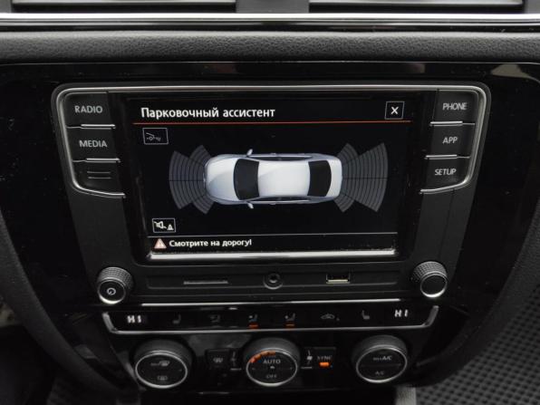 Volkswagen Jetta VI Рестайлинг с пробегом 2016 года, цена 1 249 000 рублей, 135059 км, седан, Автокод Объявления