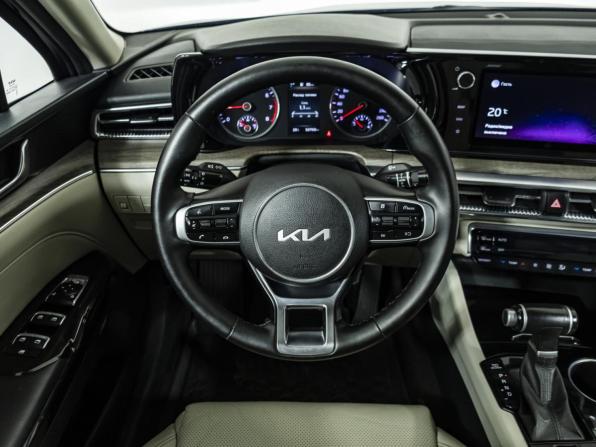 Kia K5 III с пробегом 2022 года, цена 2 645 000 рублей, 52680 км, седан, Автокод Объявления