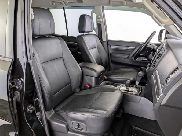 Mitsubishi Pajero IV Рестайлинг 2 с пробегом 2014 года, цена 2 240 000 рублей, 150492 км, внедорожник, Автокод Объявления
